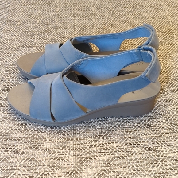 Cloudsteppers by Clarks Light Blue Suede Wedge Sandals - Picture 2 of 12